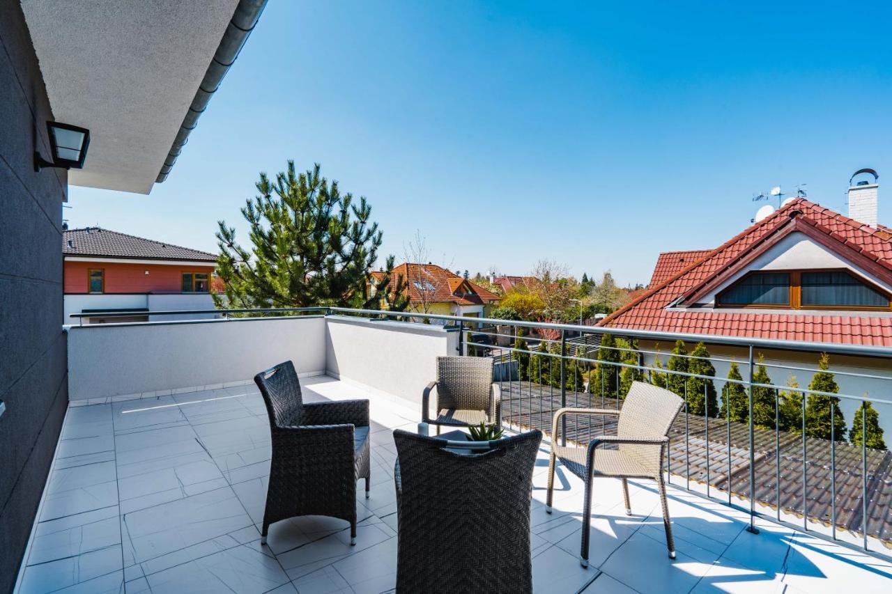Serenity Prague Villa With Garden Jacuzzi Dış mekan fotoğraf